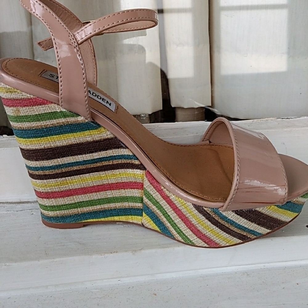 Steve Madden nude patent leather wedges - Picture 2 of 7